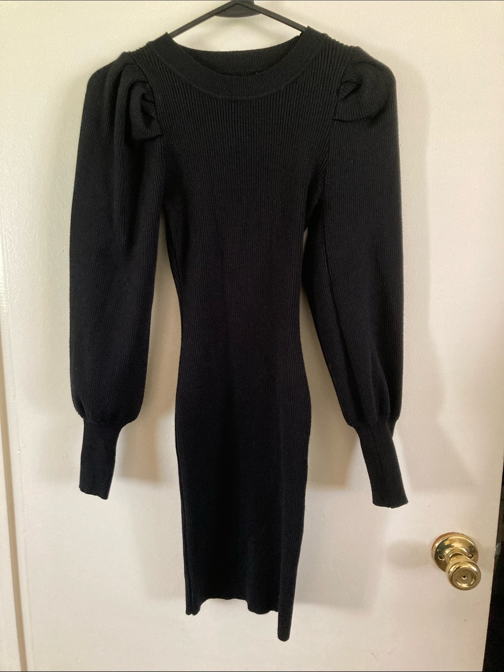 Black Puff-Sleeve Long Sleeve Ribbed Knit Dress
